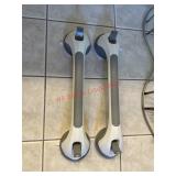 Shower handles (master bath)