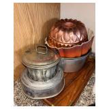 Bunt Pan Lot               (Kitchen)