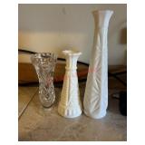 3 Bud Vase Lot           (Laundry Room)