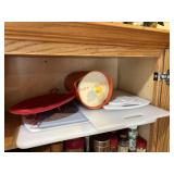 Cutting boards lot and more            (kitchen)