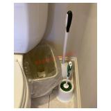 Trash can and toilet items lot (master bath)