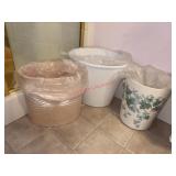 3 Waste baskets lot              (Spare Bathroom)
