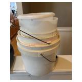 Small Buckets lot                      (Entry Way