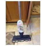 Bona Cleaning Mop                   (Laundry