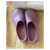 Gardening shoes size 7-8(2nd dinning area)