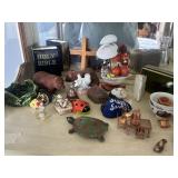 Another Vtg Knick Knack Shelf lot        (Spare