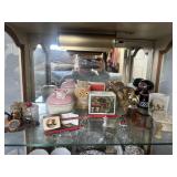 Vtg Items mix Shelf lot        (Spare Room)