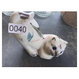 Ceramic decorative cat (living room)