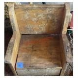 Small Vintage wooden childrenï¿½s chair (living