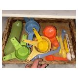 Tupperware Measuring Items