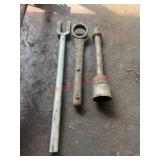 Pickle Bar, Striking Wrench & Socket Extension
