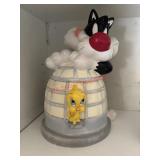 Sylvester and Tweety Cookie jar - See Chip