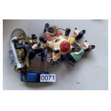 Figurine lot (living room)