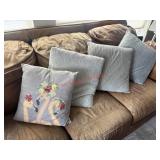 Couch Pillows Lot                 (Living Room)