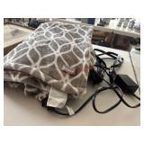 Heated Fleece Blanket           (living Room )
