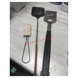 Grilling Spatulas and more          (Kitchen)