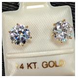 14K Gold 0.8g Moissanite 1.84ct Earring