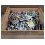 LARGE LOT OF BASEBALL & FOOTBALL SPORTS CARDS