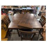 SOLID WOOD TABLE W/4 CHAIRS & LEAF