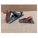 2 HAND PLANES