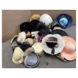 VINTAGE WOMENS HATS