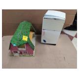 DOLL HOUSE REFIGERATOR & TIN BARN