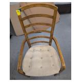 SOLID WOOD VINTAGE CHAIR