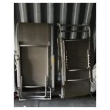 2 LOUNGE CHAIRS