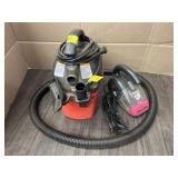 CRAFTSMAN 2.5 GAL SHOP VAC