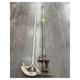PIPE BENDER & PIPE VISE