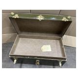 VINTAGE MILITARY STORAGE BOX