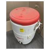 IGLOO 5 GAL BEVERAGE COOLER
