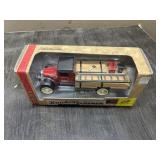 1931 DIE CAST HAWKEYE FLATBED TRUCK 1:34 SCALE