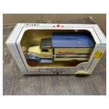 1931 DIE CAST DELIVERY TRUCK 1:34 SCALE