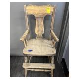 VINTAGE WOODEN HIGHCHAIR
