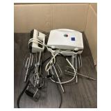 SUNBEAM WAFFLE MAKER & GE MIXER