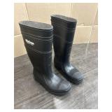 LACROSSE RUBBER BOOTS SIZE 9
