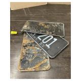 VINTAGE LICENSE PLATES