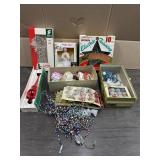 VINTAGE CHRISTMAS LIGHTS & DECOR