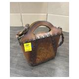 VINTAGE LEATHER PURSE