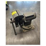 BENCH VISE