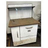 VINTAGE WOOD FIRED COOKSTOVE