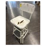 VINTAGE STEP STOOL CHAIR