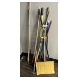 LOT OF HAND TOOLS