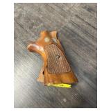 SMITH & WESSON WOODEN PISTOL GRIPS