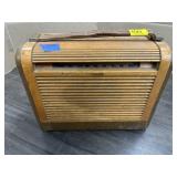 ANTIQUE PHILCO WOODEN BOX RADIO
