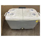 RUBBERMAID COOLER