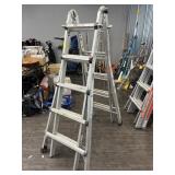 GORILLA FOLDING LADDER