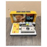 VINTAGE KODAK INSTAMATIC 104 CAMERA