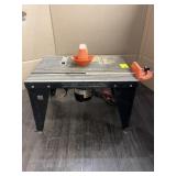 SMALL ROUTER TABLE W/ROUTER